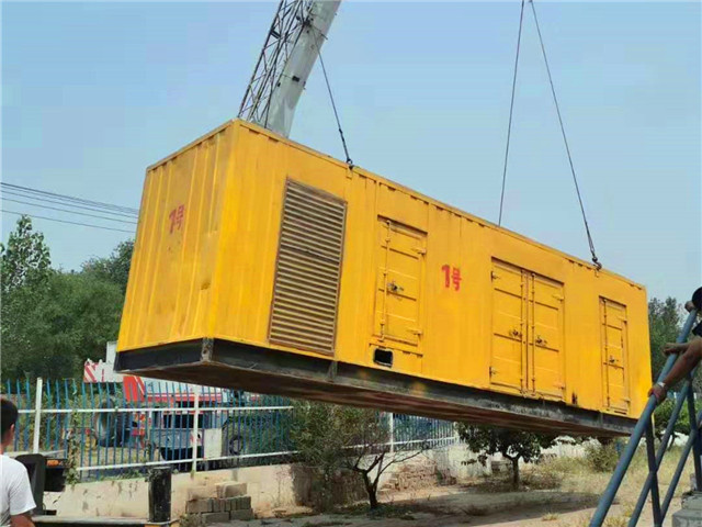 龙湾300KW柴油发电机组油耗是多少？