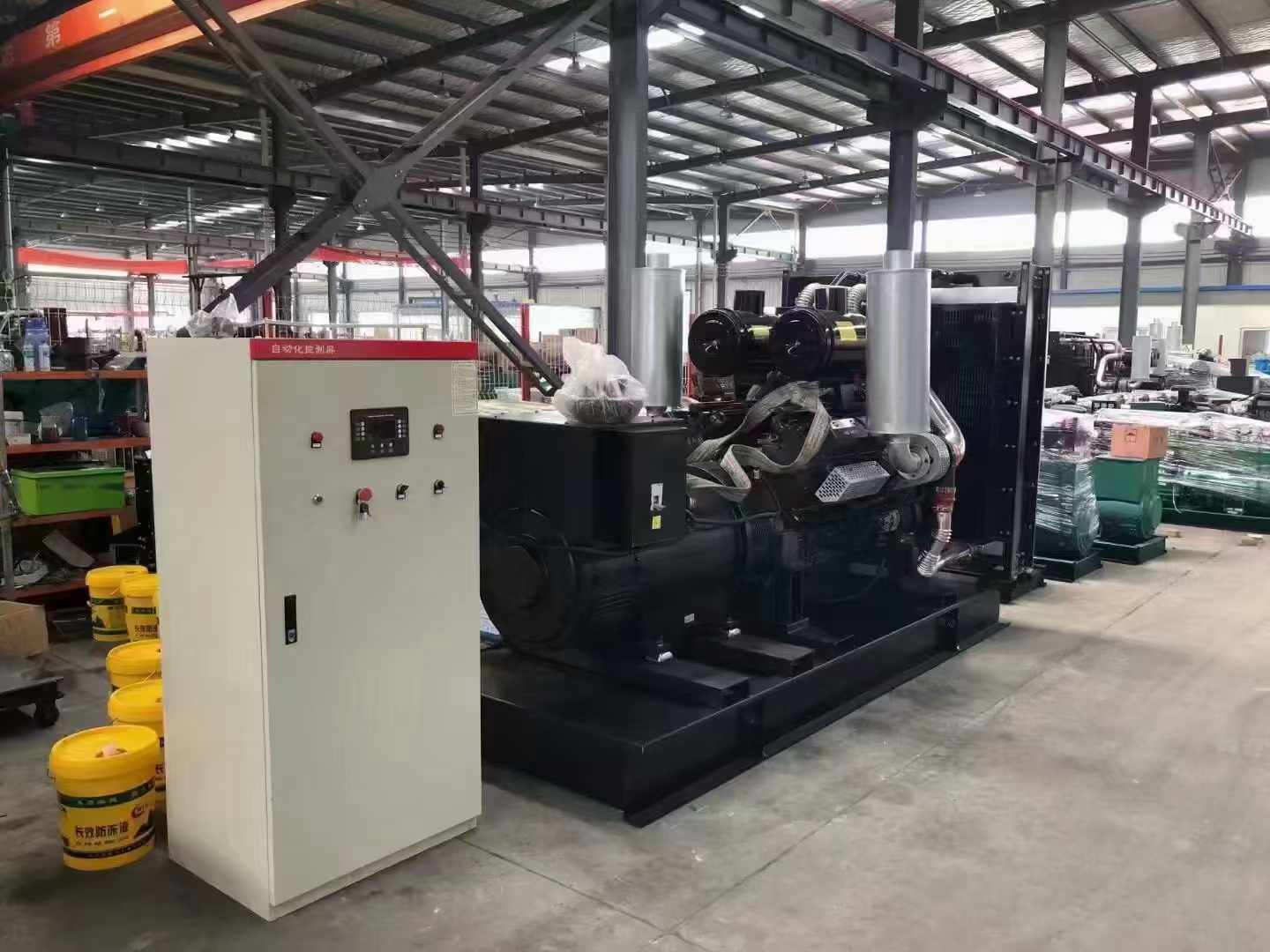 龙湾柴油发电机运行时的噪音和振动水平如何？